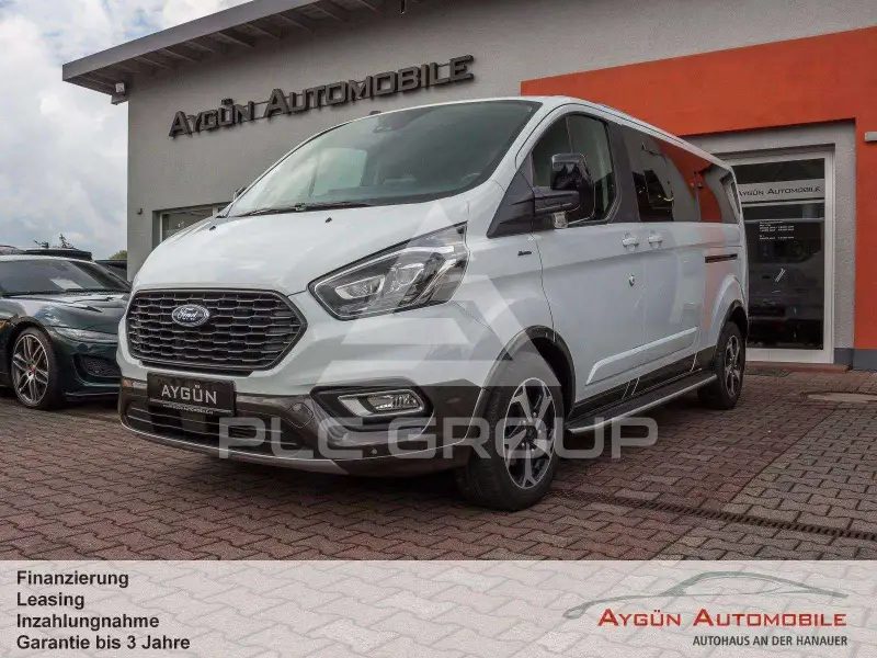 2023 Ford Tourneo