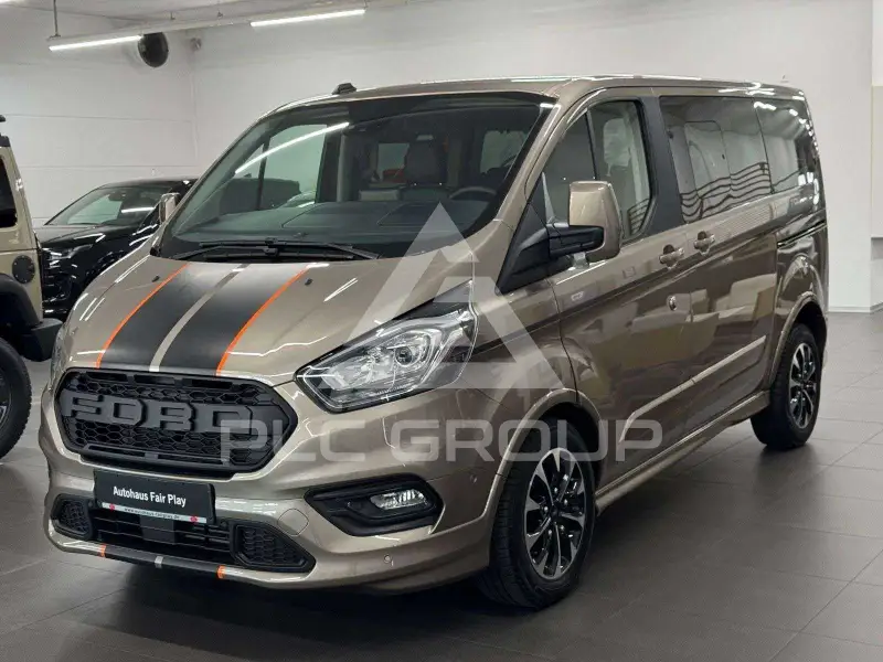 2023 Ford Tourneo