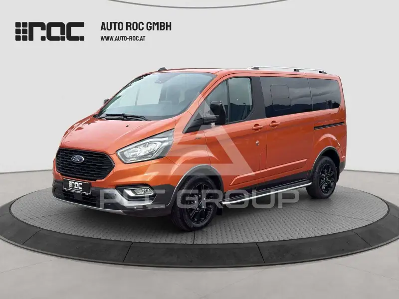 2023 Ford Tourneo