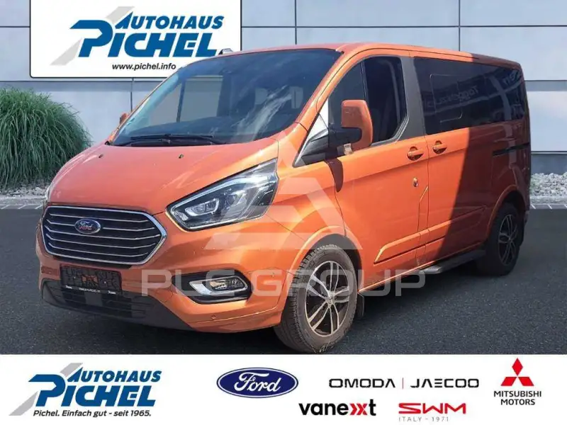 2023 Ford Tourneo