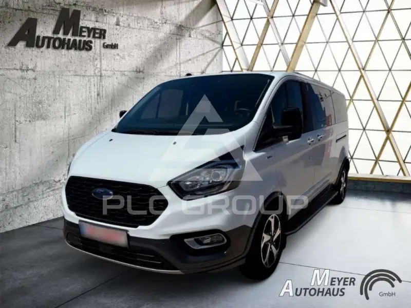 2023 Ford Tourneo