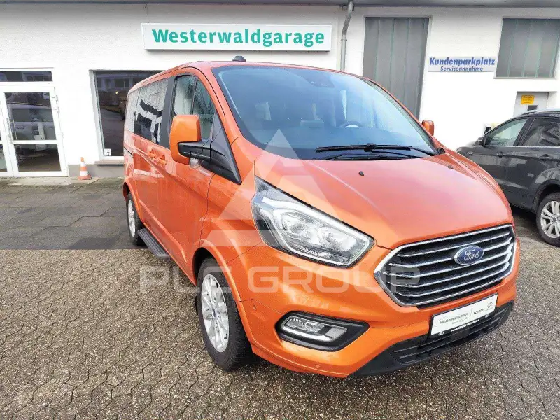 2023 Ford Tourneo