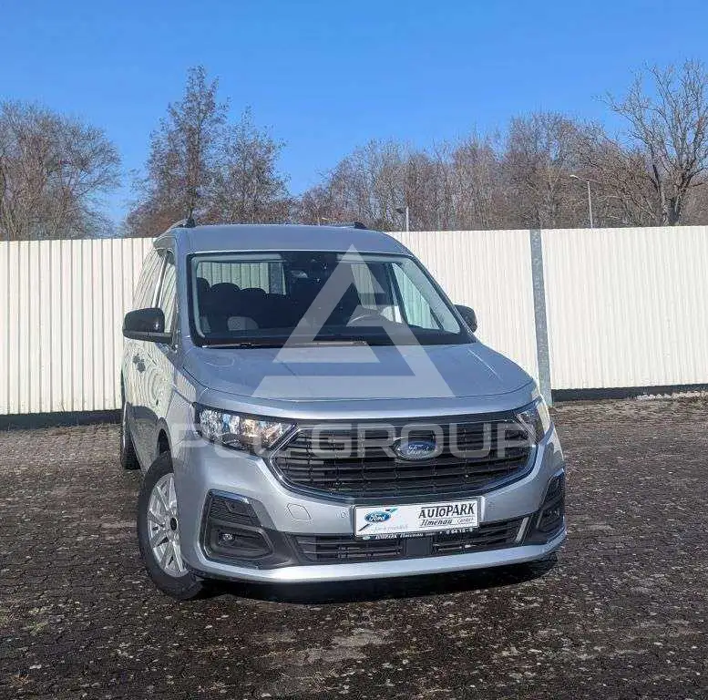 2023 Ford Tourneo
