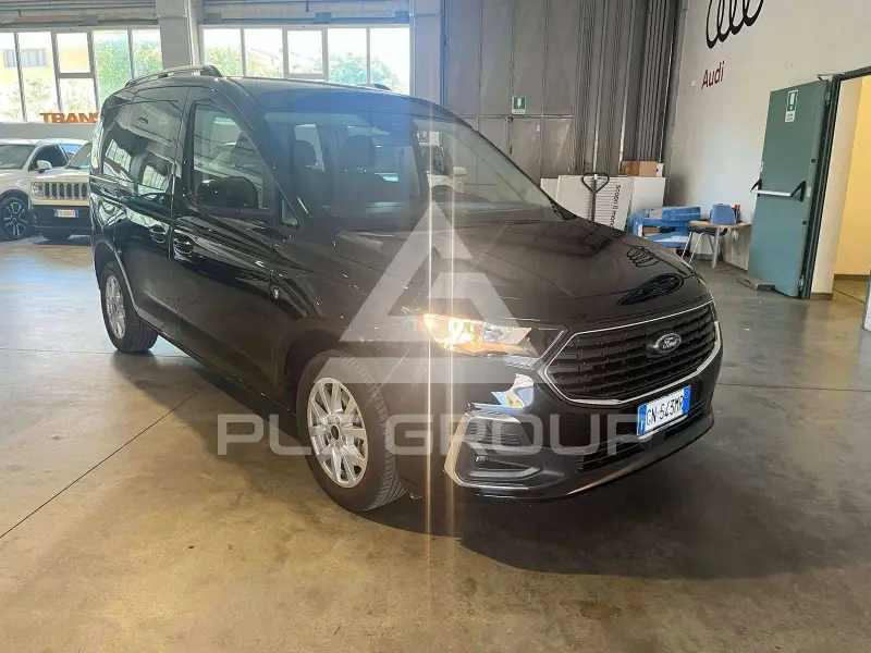 2023 Ford Tourneo