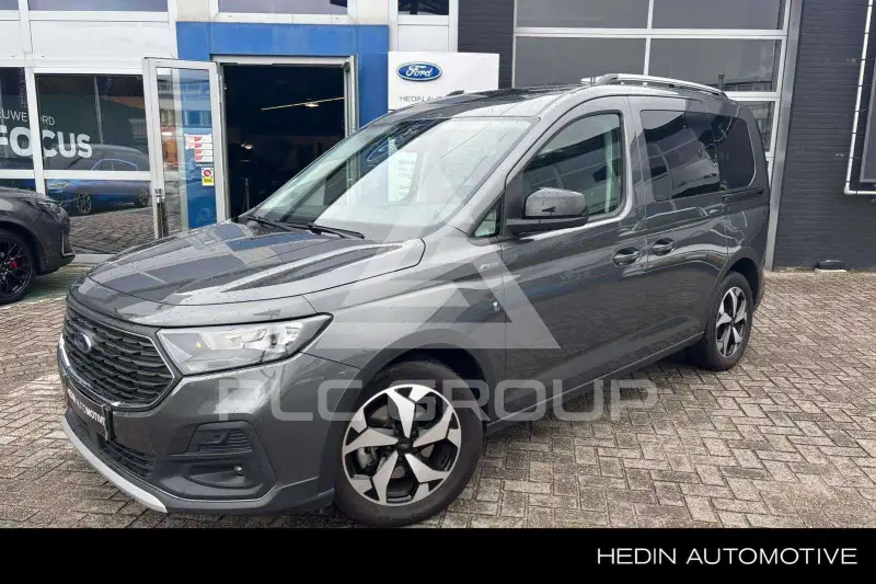 2023 Ford Tourneo