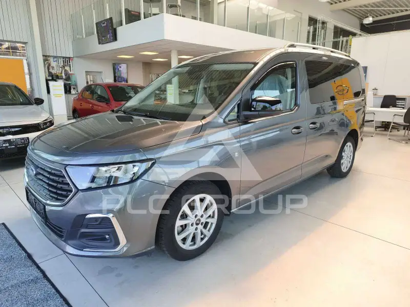 2023 Ford Tourneo