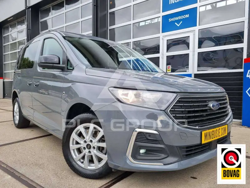 2023 Ford Tourneo