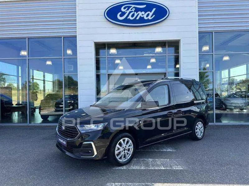 2023 Ford Tourneo