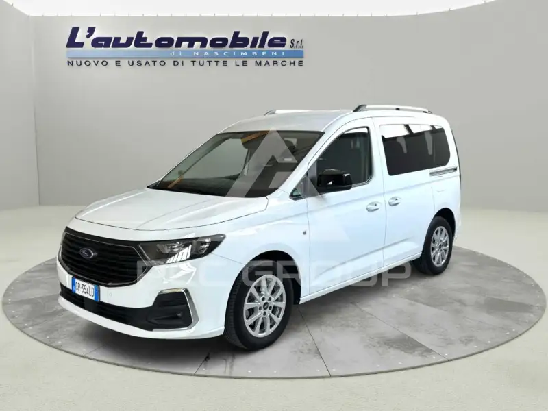 2023 Ford Tourneo