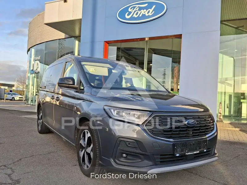 2023 Ford Tourneo