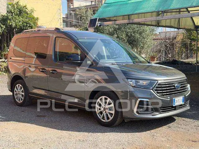 2023 Ford Tourneo