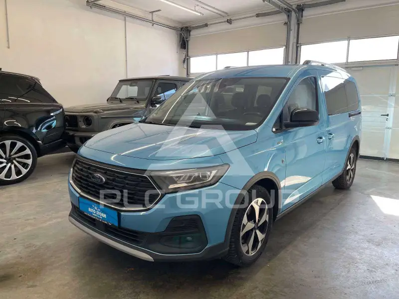 2023 Ford Tourneo