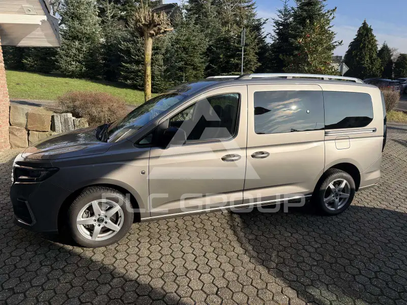 2023 Ford Tourneo