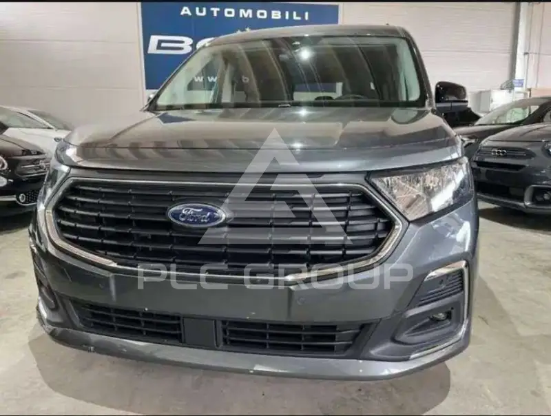 2023 Ford Tourneo