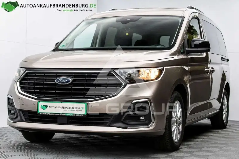 2023 Ford Tourneo
