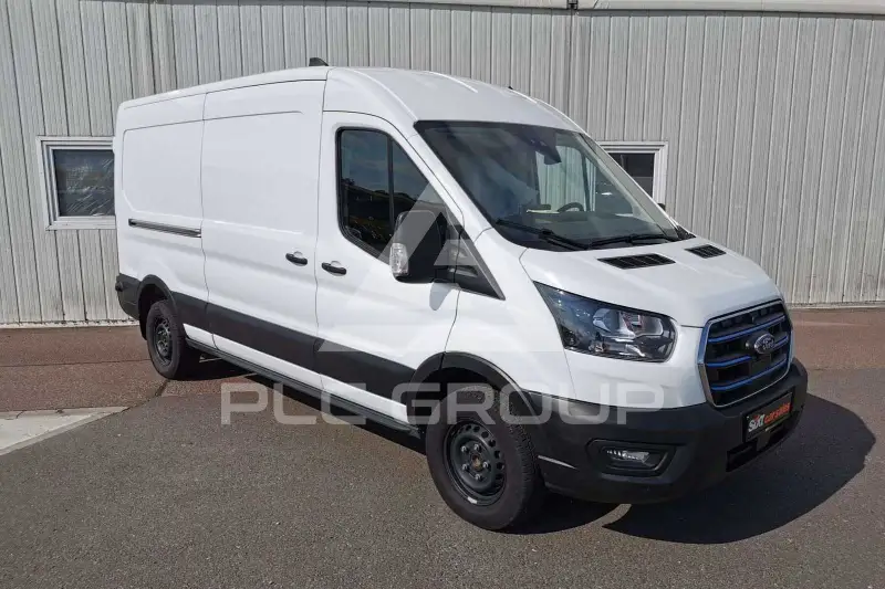 2023 Ford E-Series