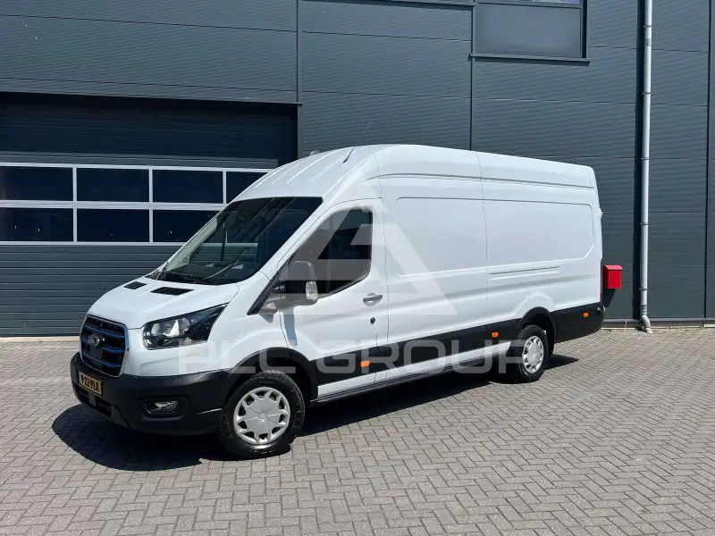 2023 Ford E-Series