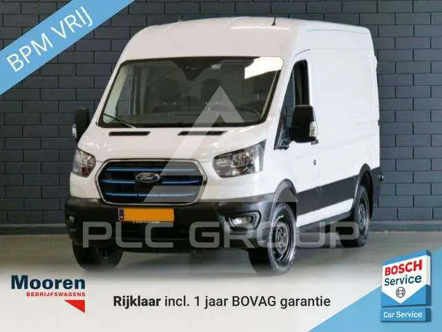 2023 Ford E-Series
