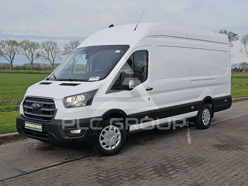 2023 Ford E-Series