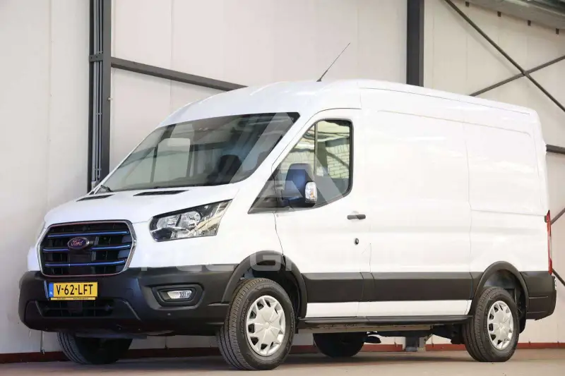 2023 Ford E-Series