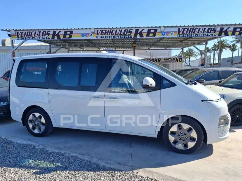 2023 Hyundai Staria