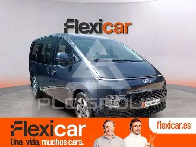 2023 Hyundai Staria