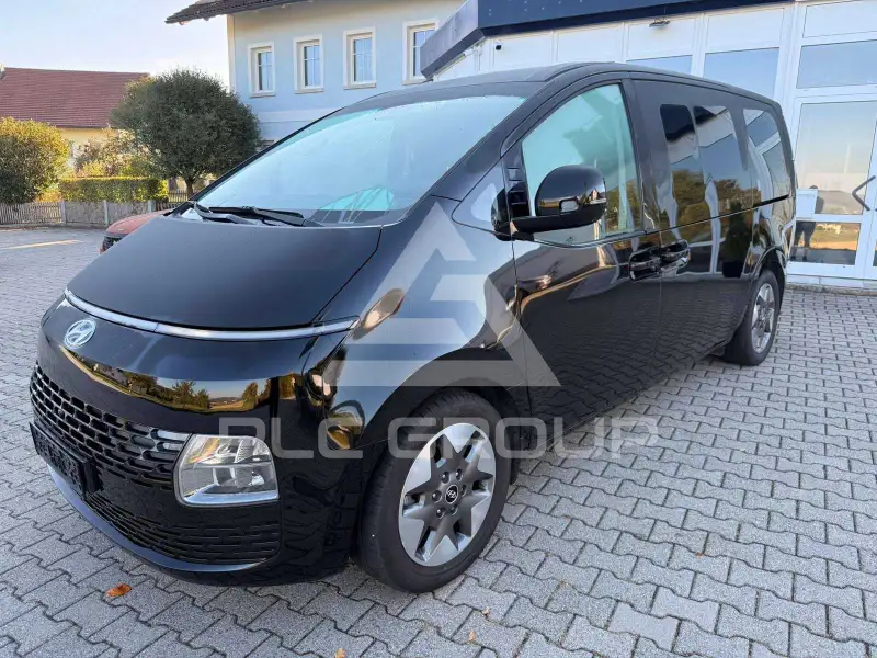 2023 Hyundai Staria