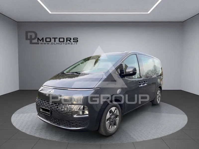 2023 Hyundai Staria