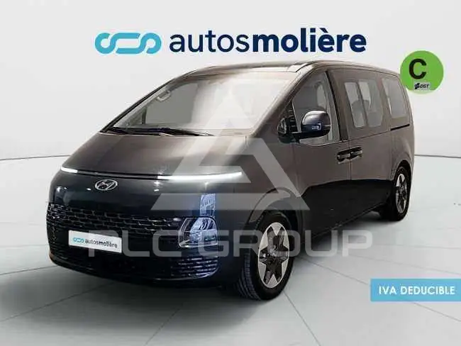 2023 Hyundai Staria