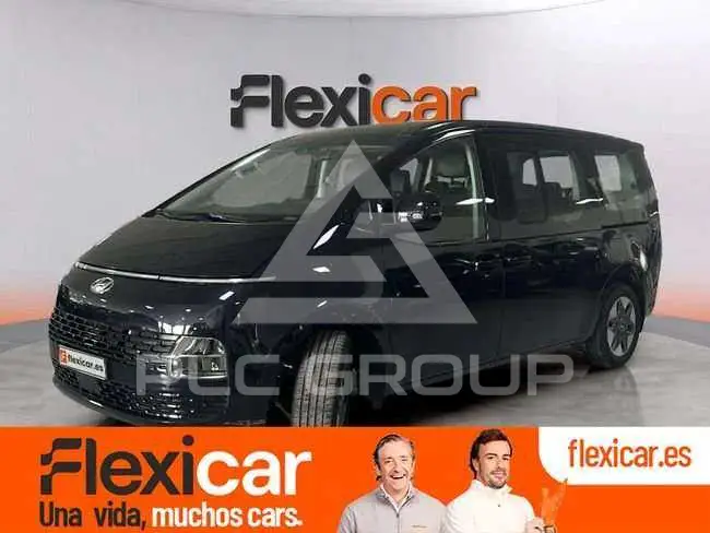 2023 Hyundai Staria