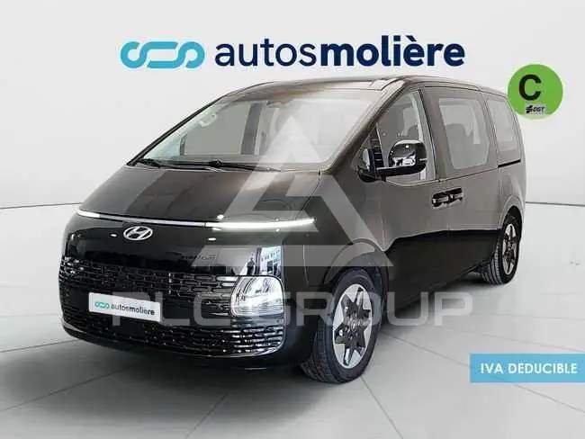 2023 Hyundai Staria