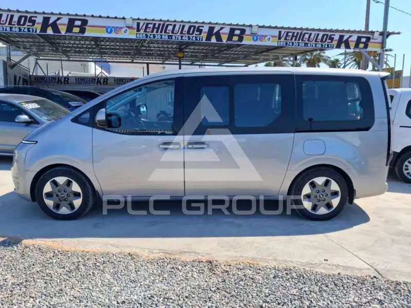 2023 Hyundai Staria