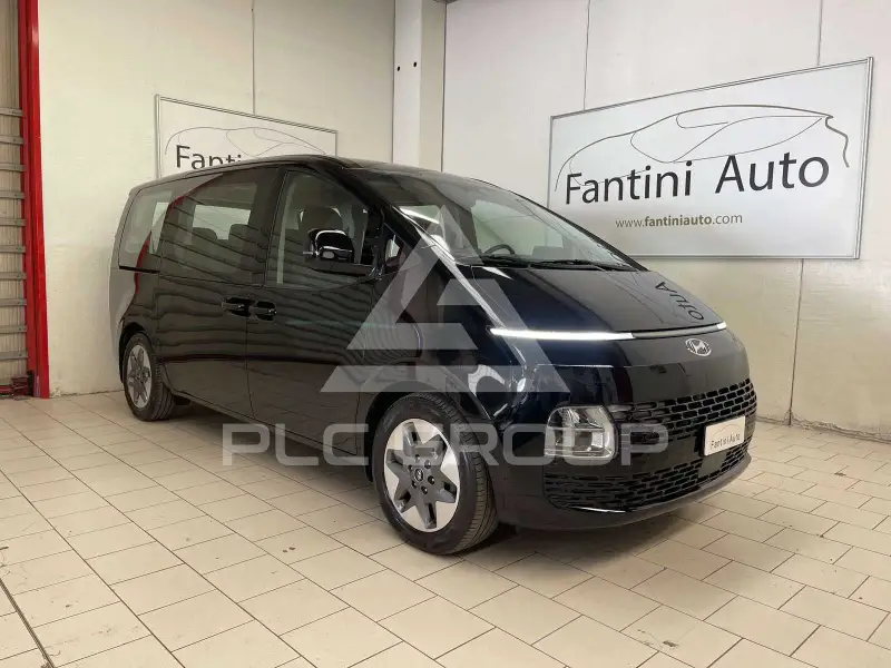 2023 Hyundai Staria