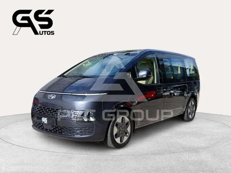 2023 Hyundai Staria