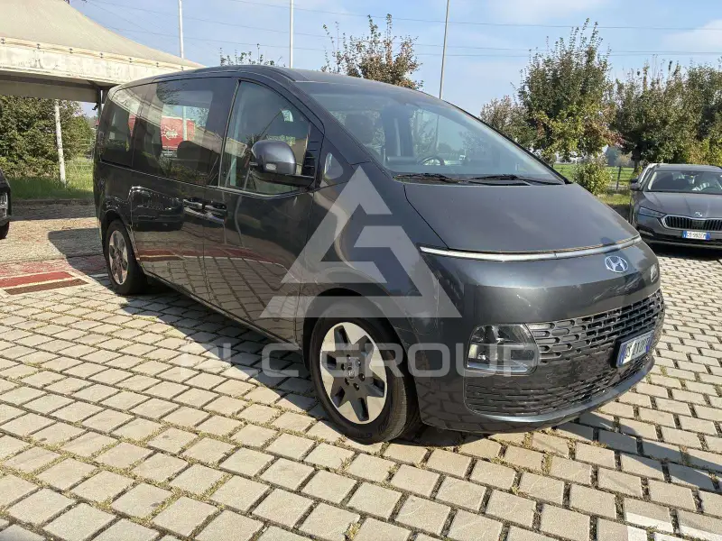 2023 Hyundai Staria