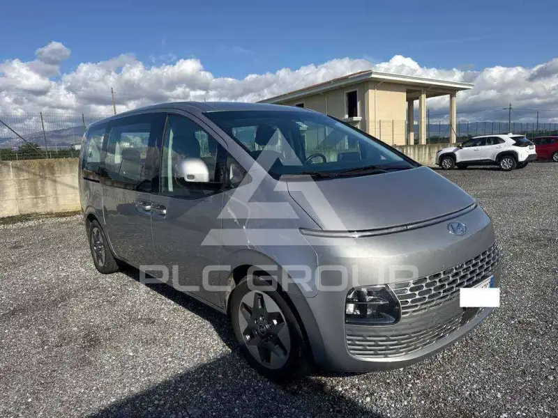 2023 Hyundai Staria