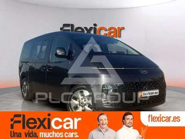 2023 Hyundai Staria