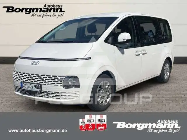 2023 Hyundai Staria