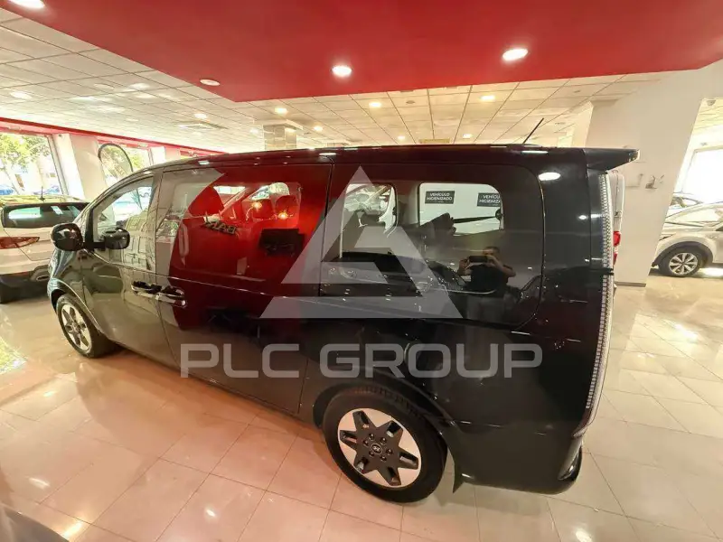 2023 Hyundai Staria