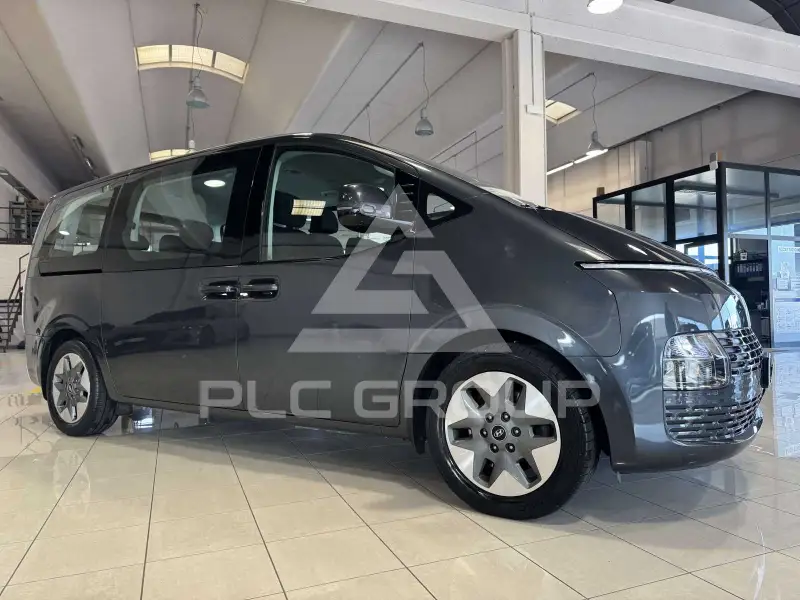 2023 Hyundai Staria