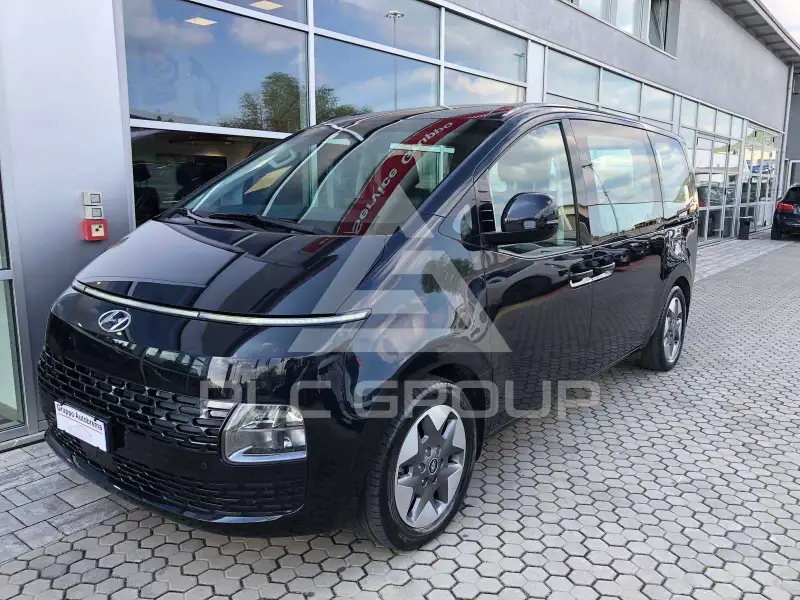2023 Hyundai Staria