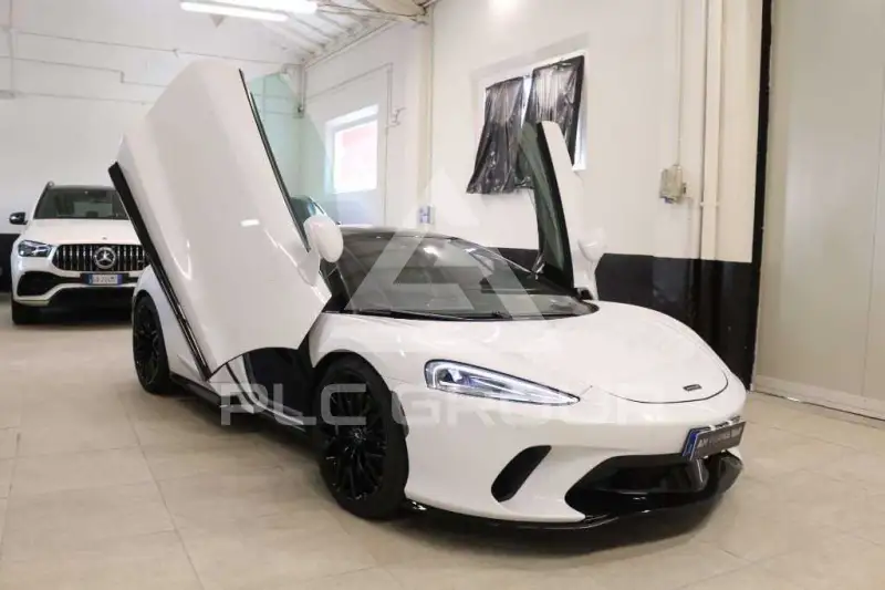2023 McLaren 570GT