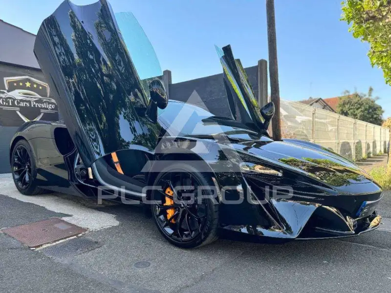 2023 McLaren ARTURA