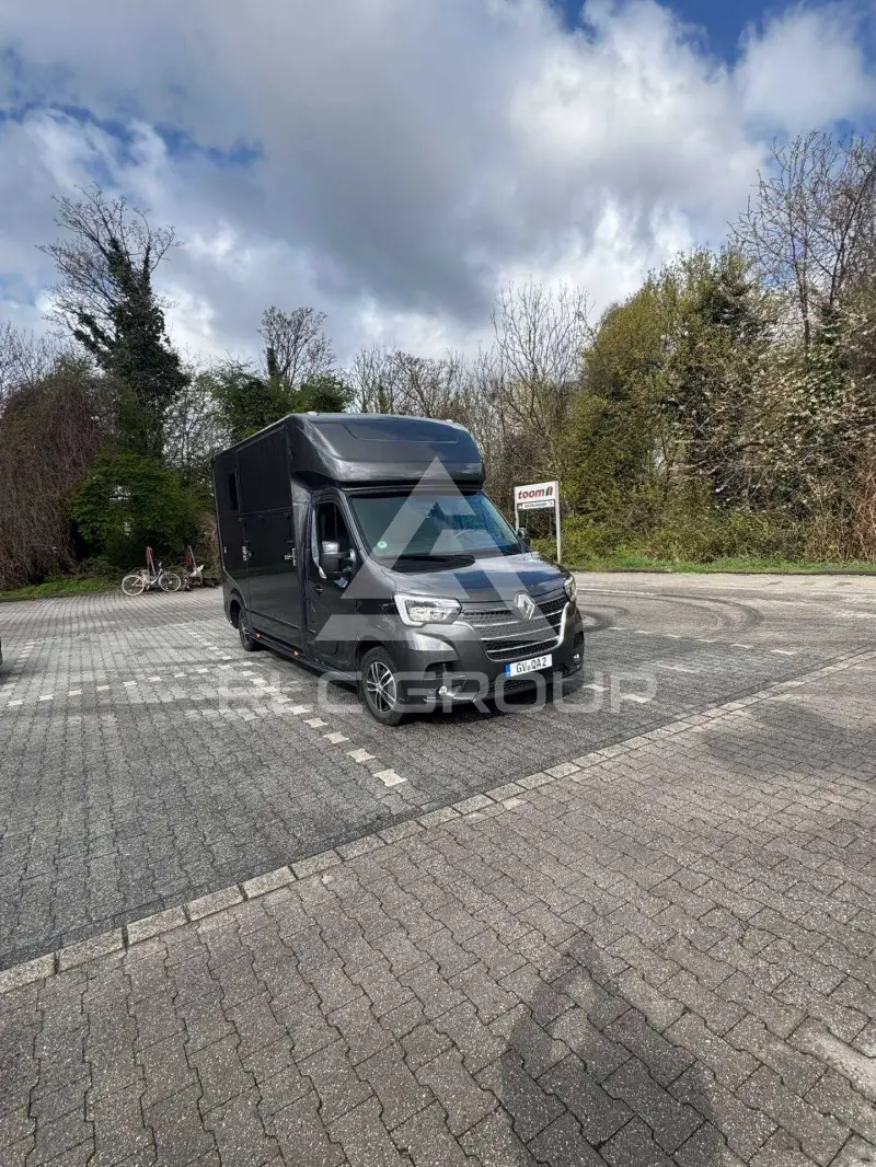 2023 Renault Master
