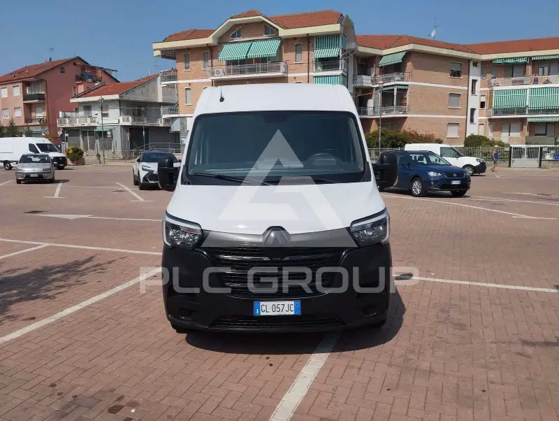 2023 Renault Master
