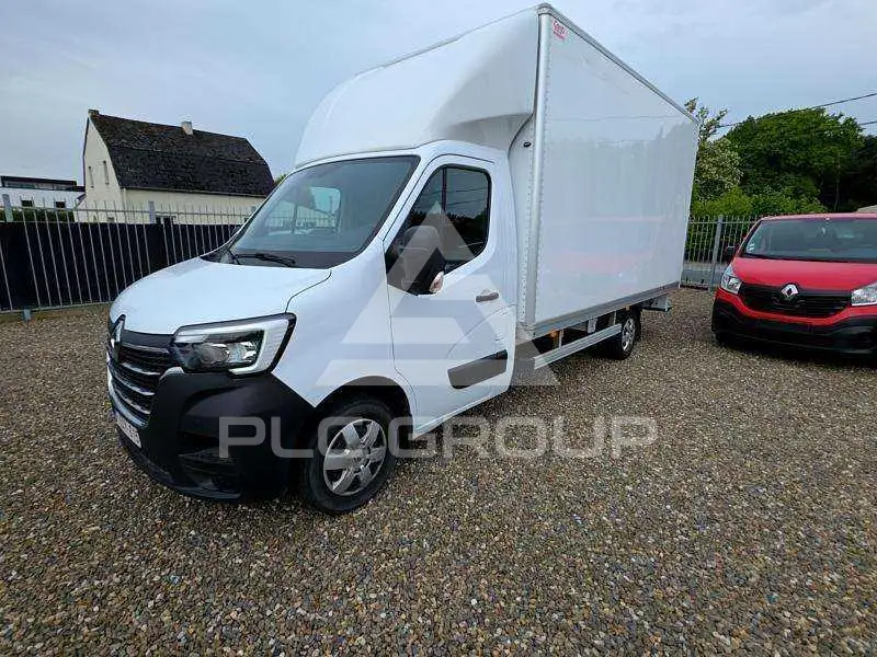 2023 Renault Master