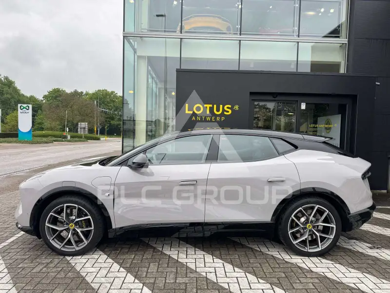 2023 Lotus Eletre