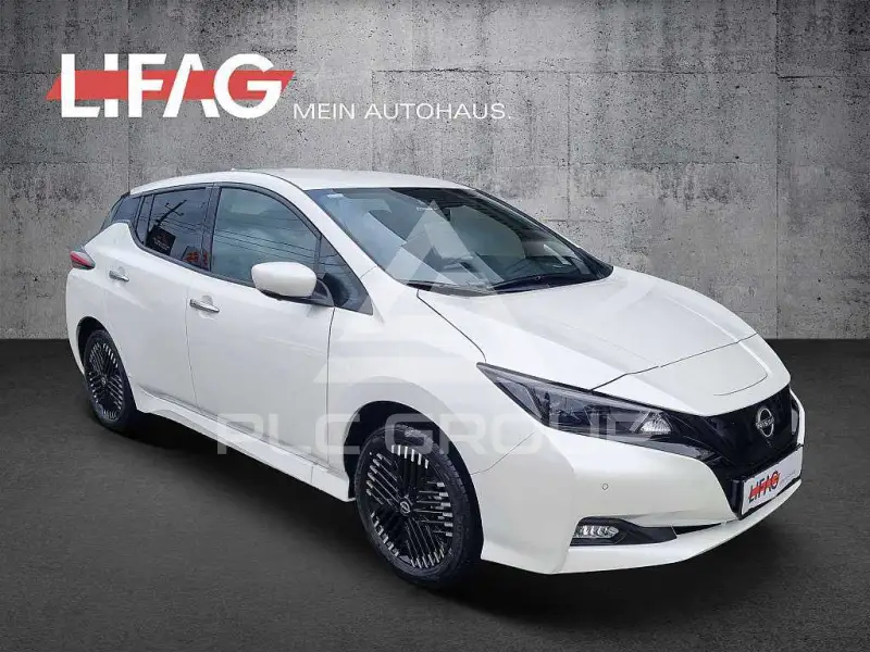 2024 Nissan LEAF