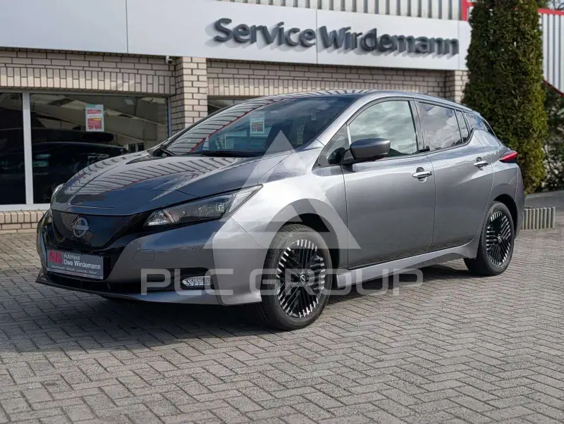 2024 Nissan LEAF