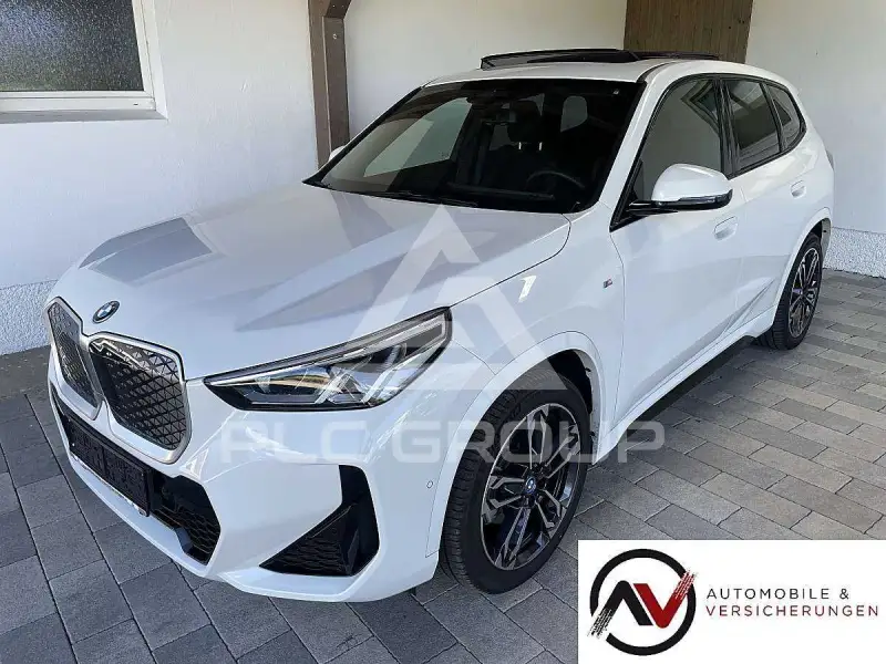 2024 BMW iX